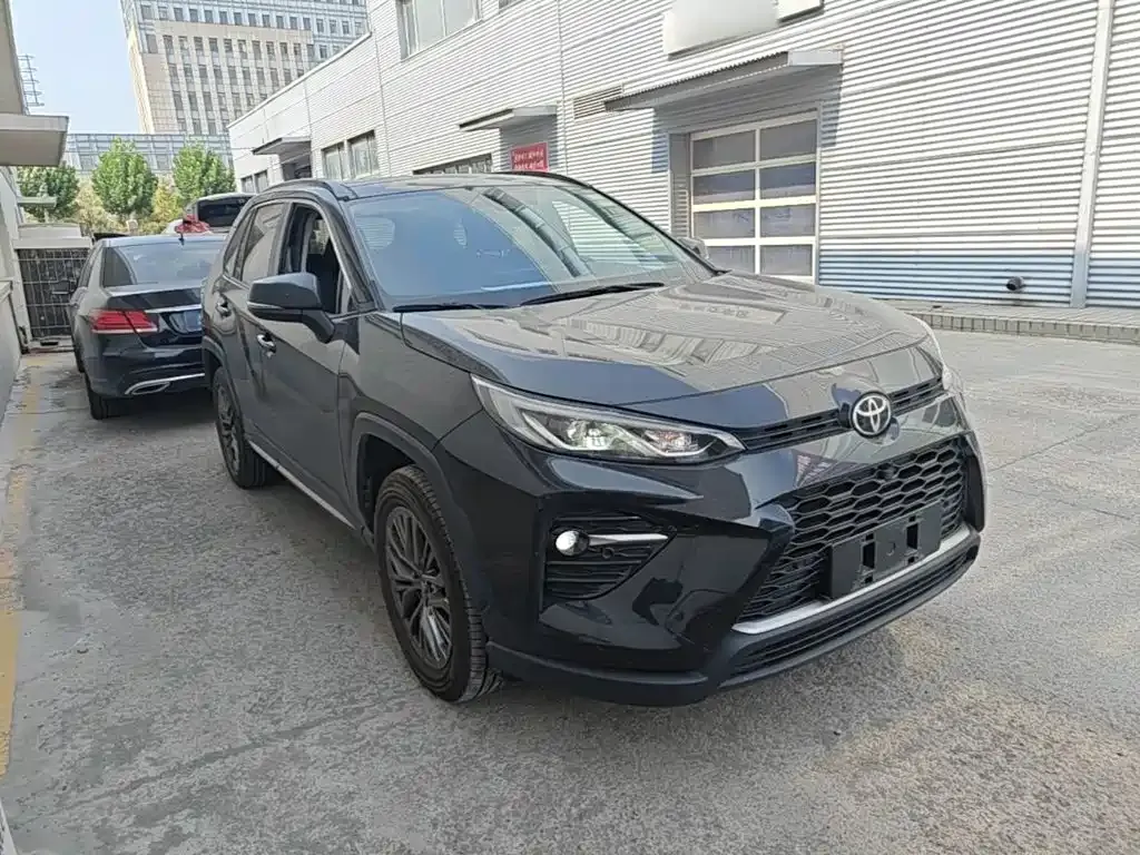 Toyota Wildlander — фото 10