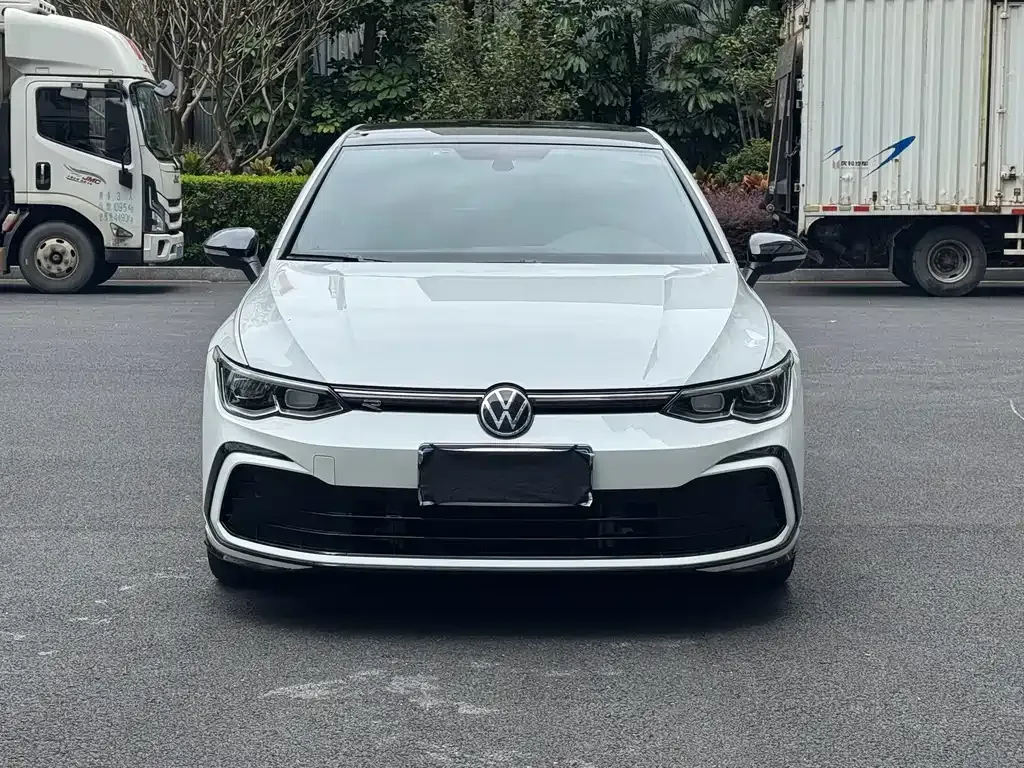 Volkswagen Golf — фото 8