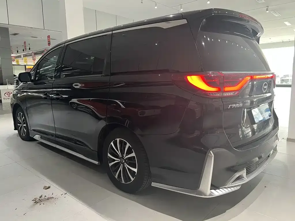 GAC Motor Trumpchi M8 — фото 10