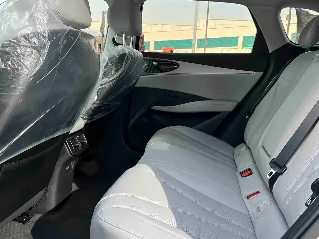 BYD Seal 06 DM-i Touring — фото 2