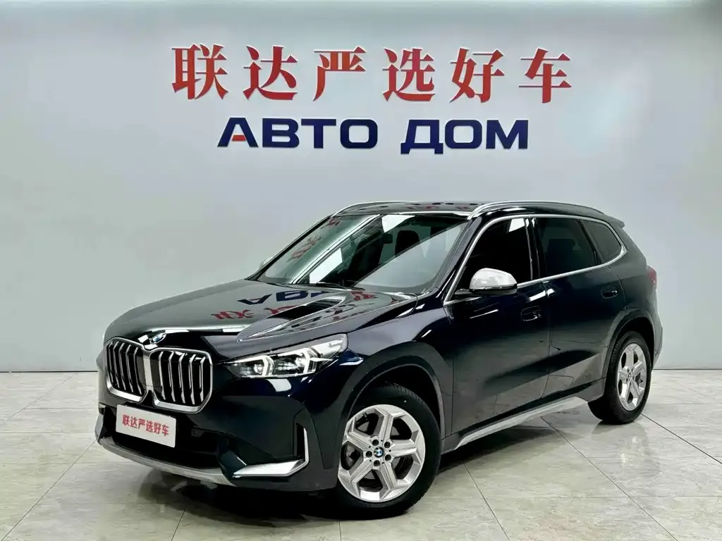 BMW X1 — фото 1
