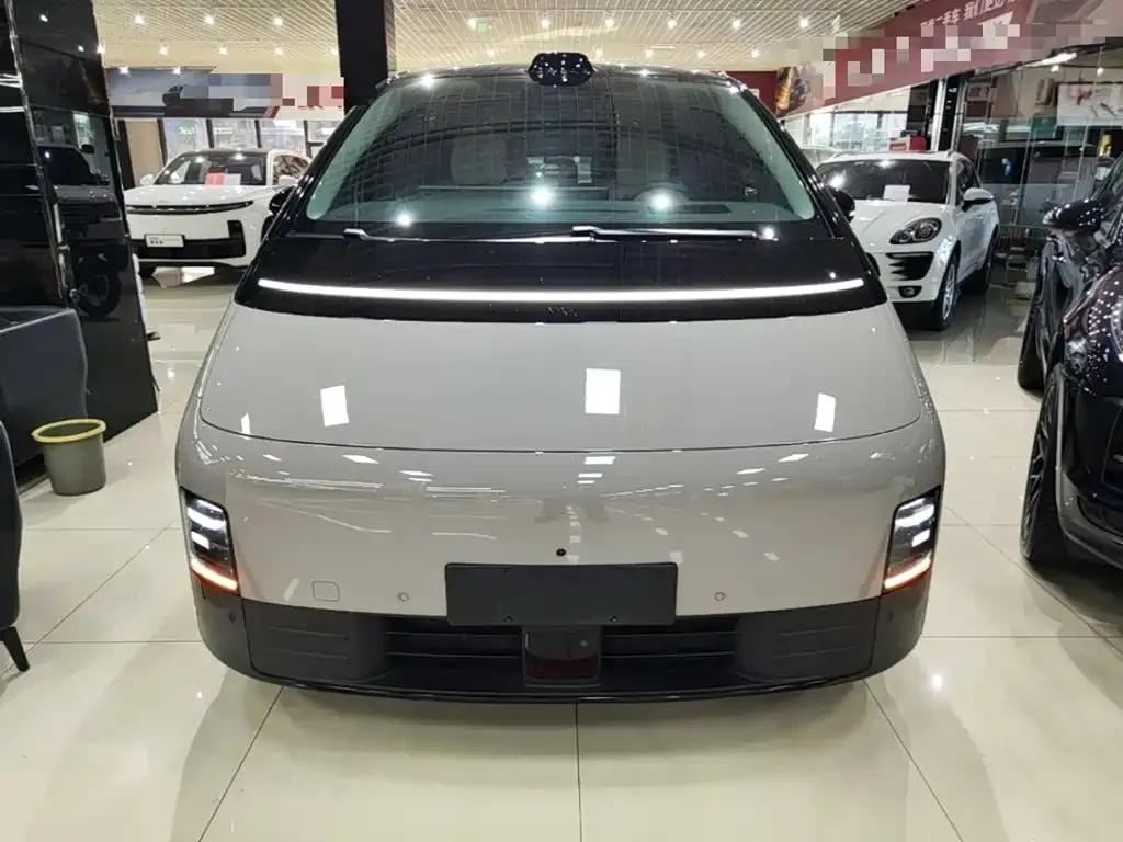 Li Auto MEGA — фото 9