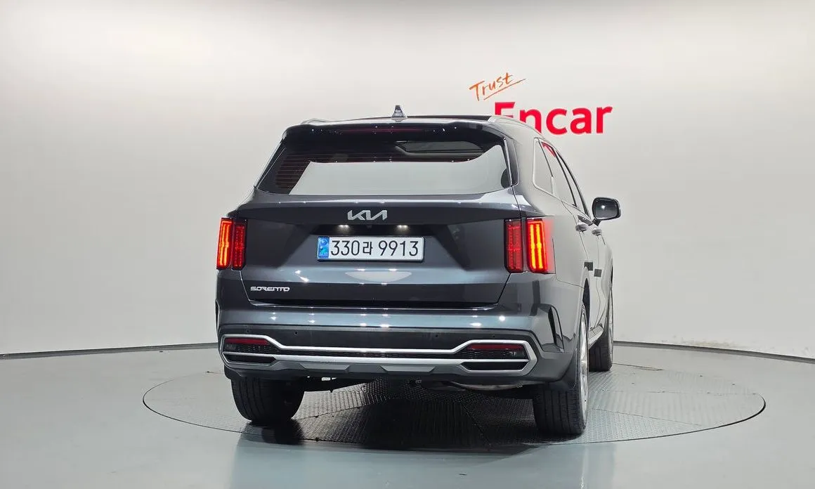 Kia Sorento — фото 3