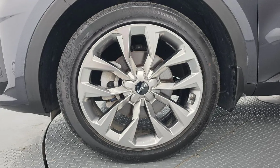 Kia Sorento — фото 10