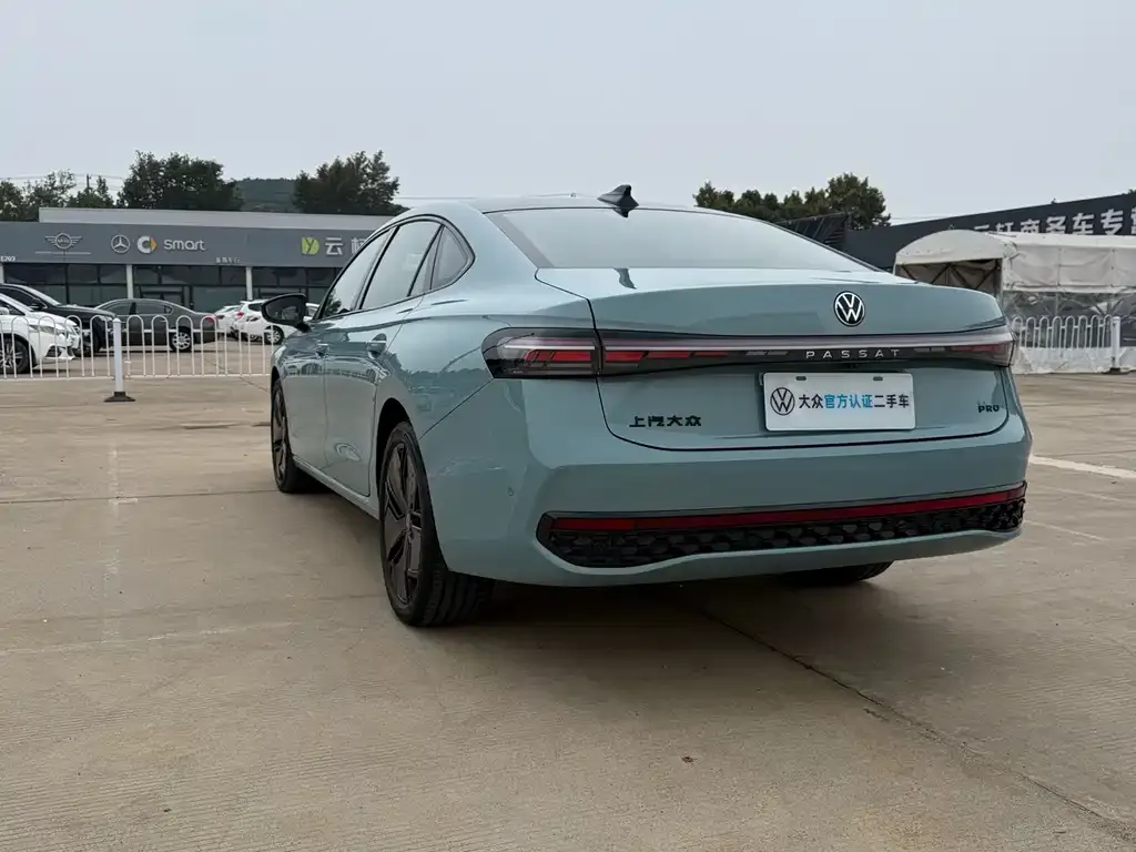 Volkswagen Passat — фото 4