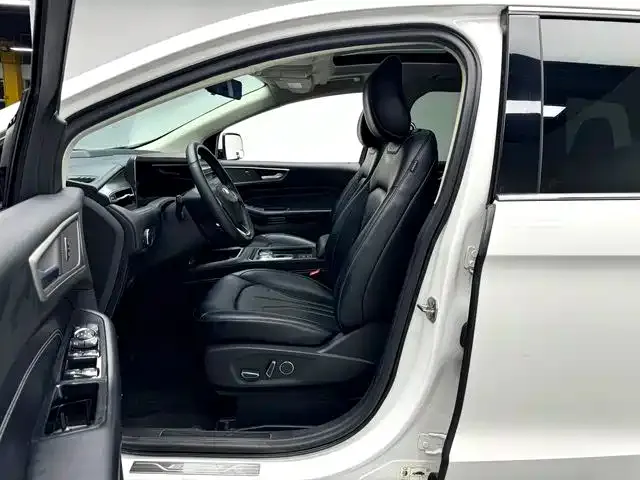 Ford Edge — фото 4