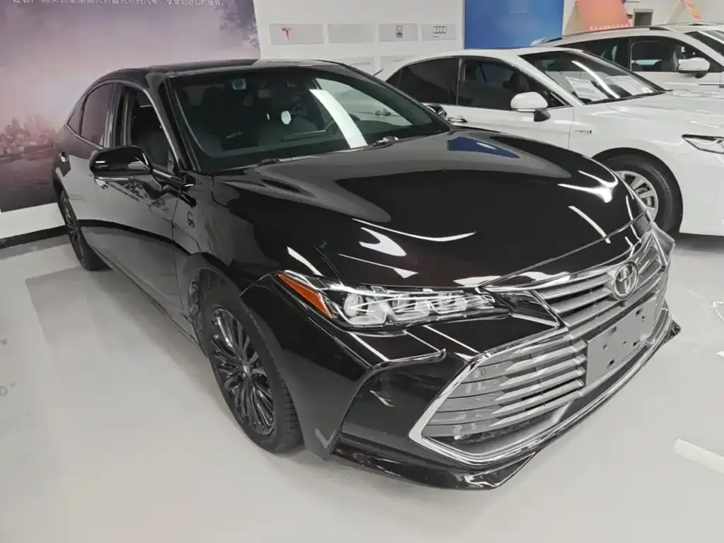 Toyota Avalon — фото 9