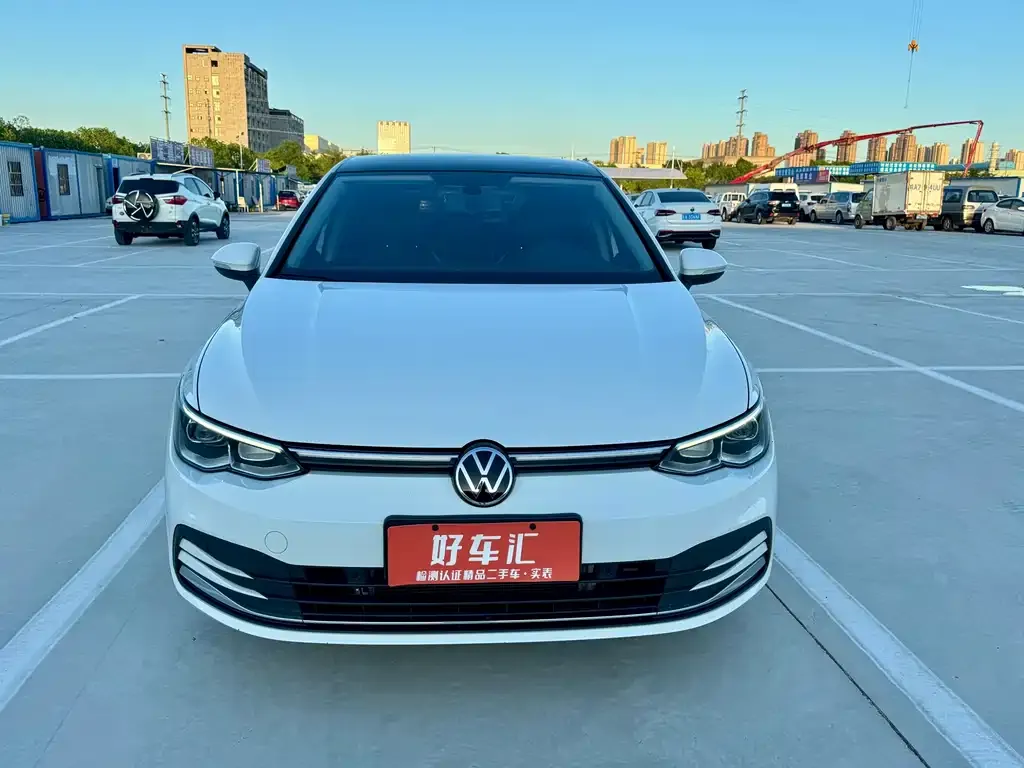 Volkswagen Golf — фото 10