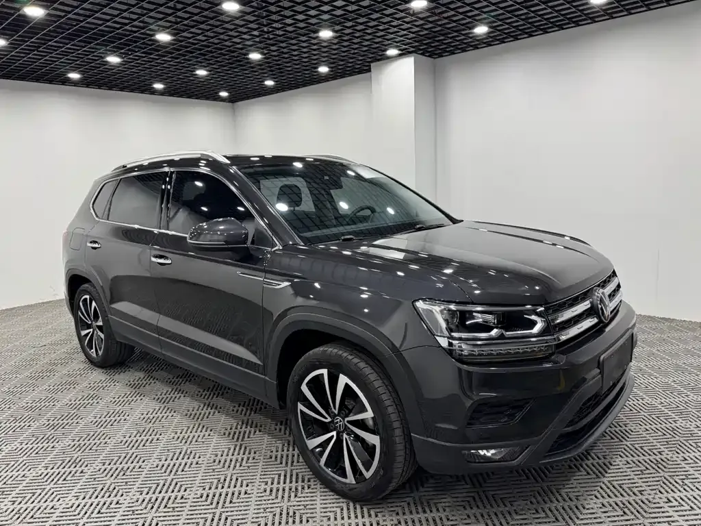 Volkswagen Tharu — фото 1