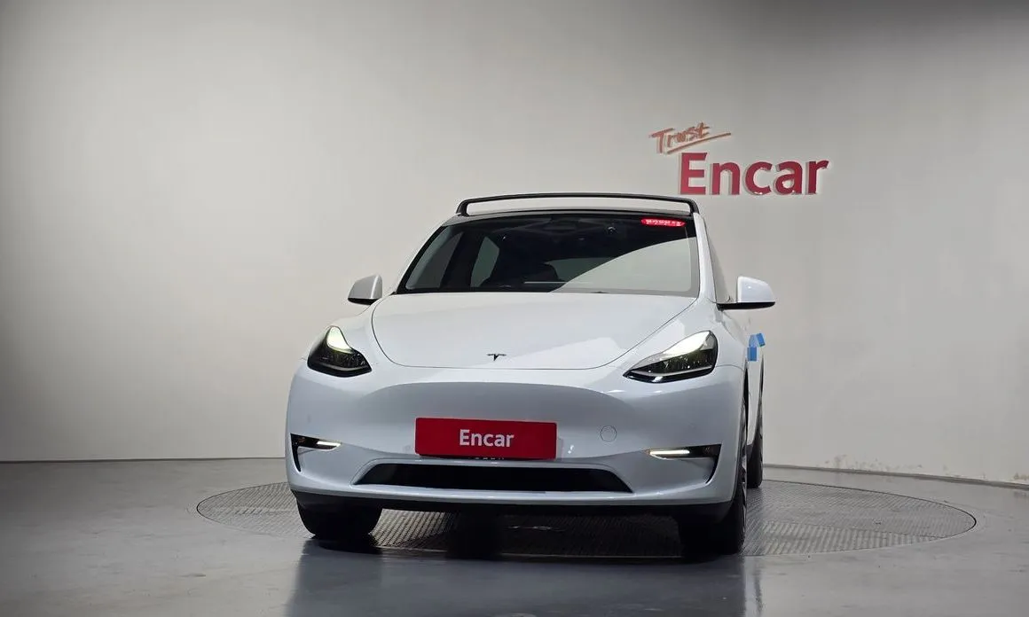 Tesla Model Y — фото 6