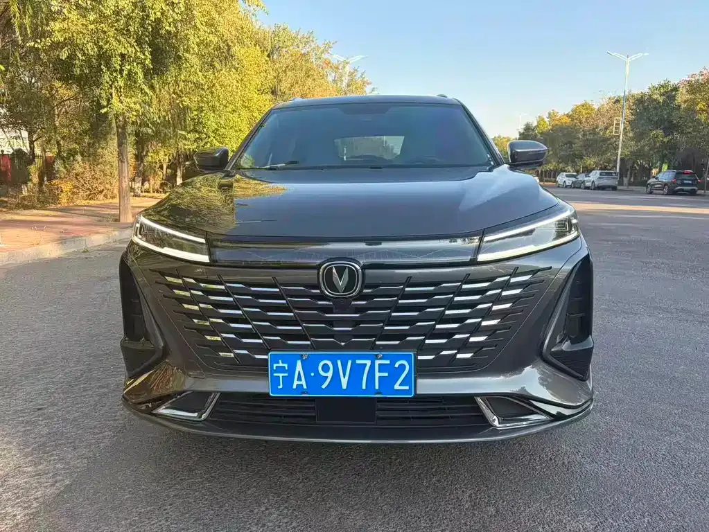 Changan CS75 PLUS — фото 4