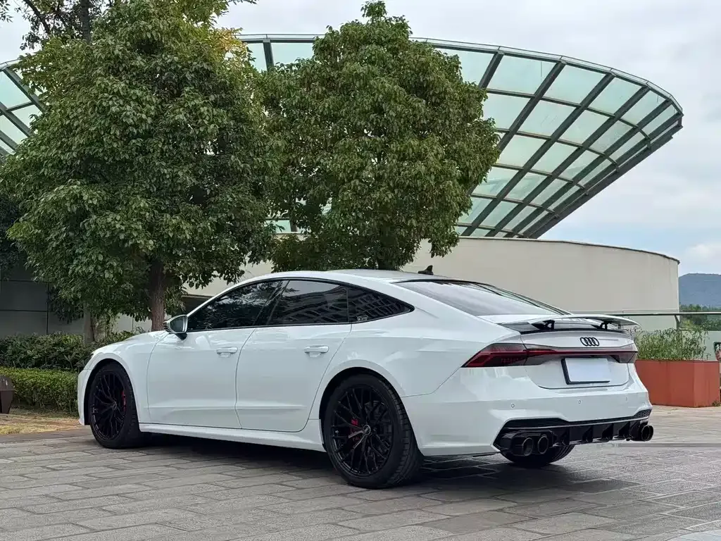 Audi A7 — фото 5