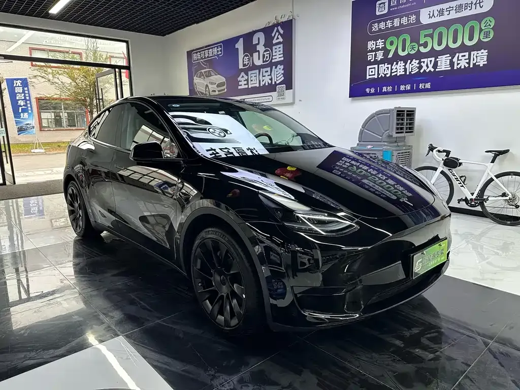 Tesla Model Y — фото 6