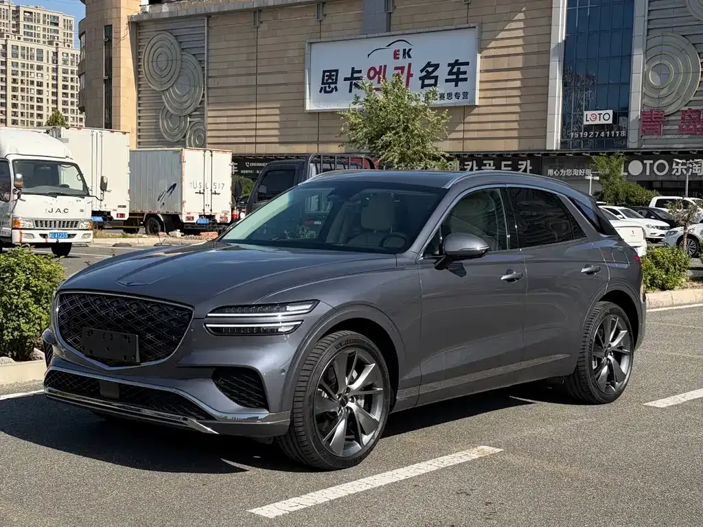 Genesis GV70 — фото 1