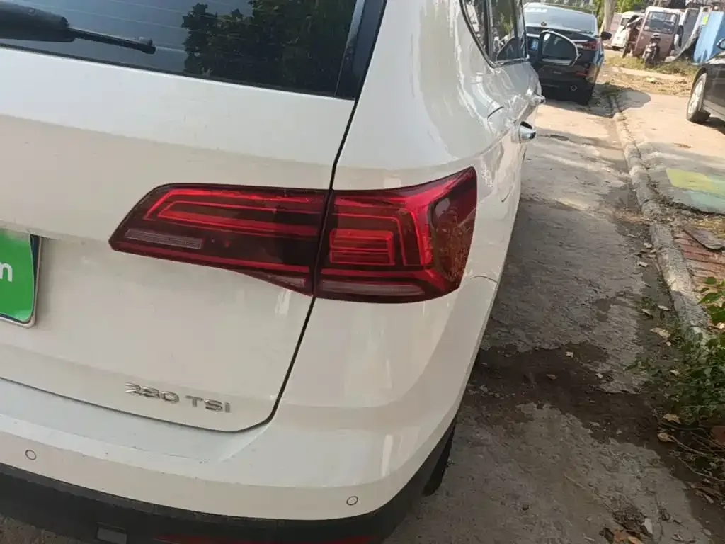Volkswagen Tharu — фото 3