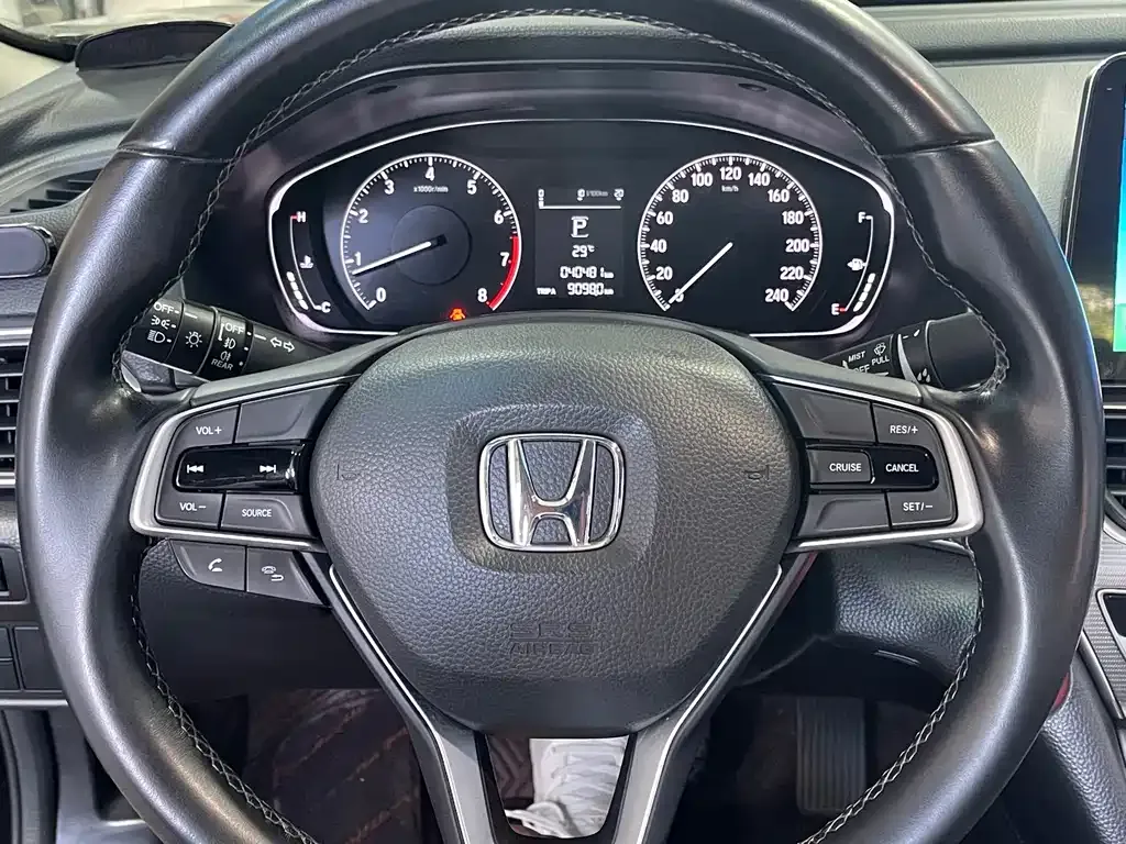 Honda Accord — фото 6