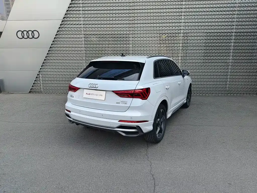 Audi Q3 — фото 8