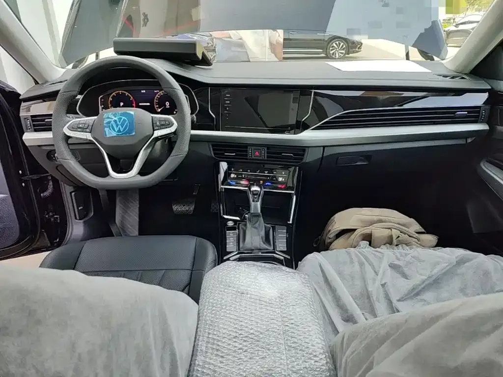 Volkswagen Passat — фото 7