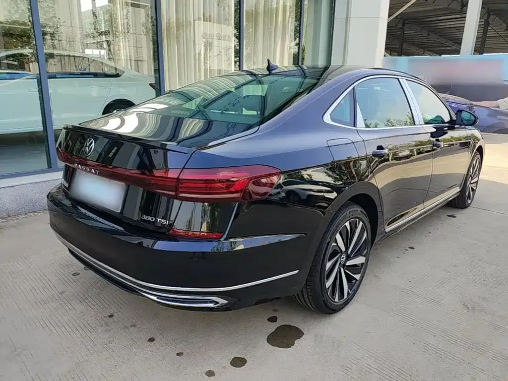 Volkswagen Passat — фото 9