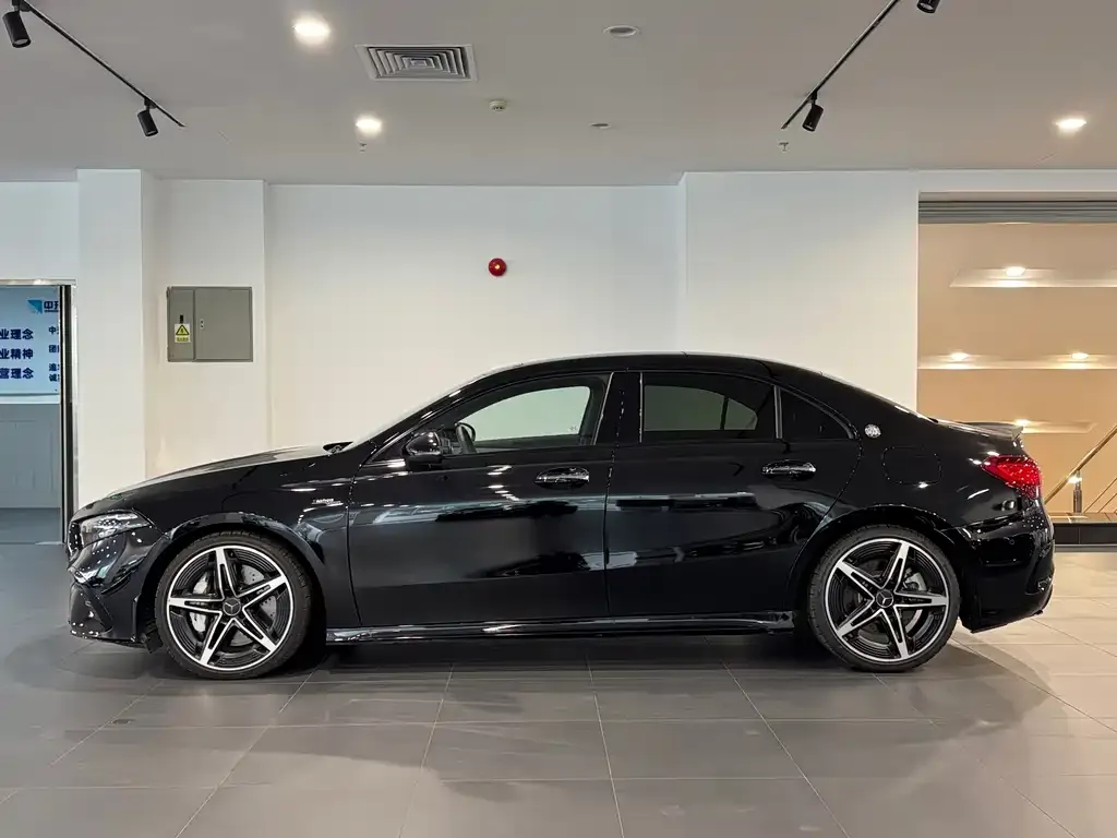 Mercedes-Benz A-Class AMG — фото 3