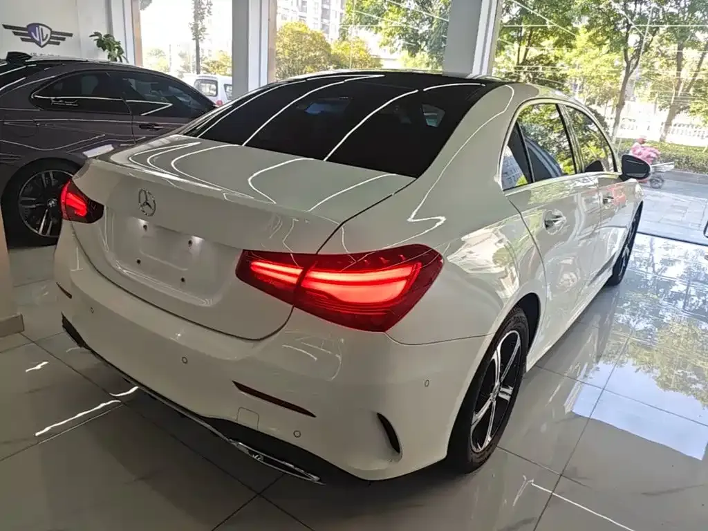 Mercedes-Benz A-Class — фото 9