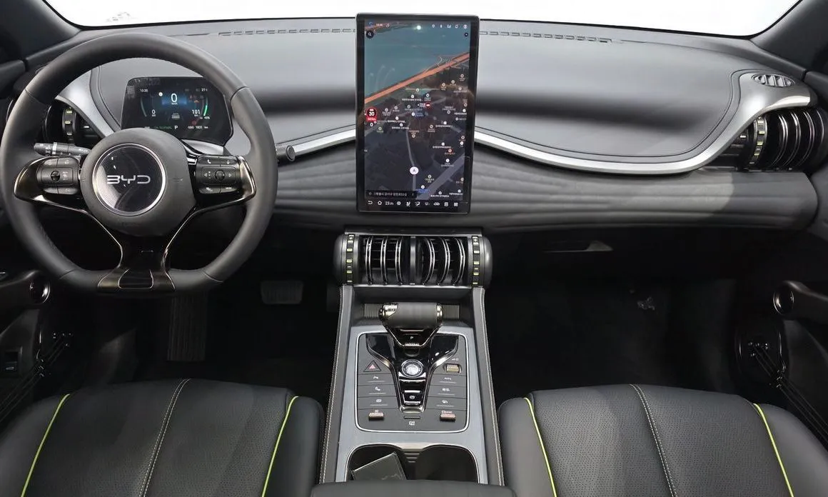 BYD Atto 3 — фото 10