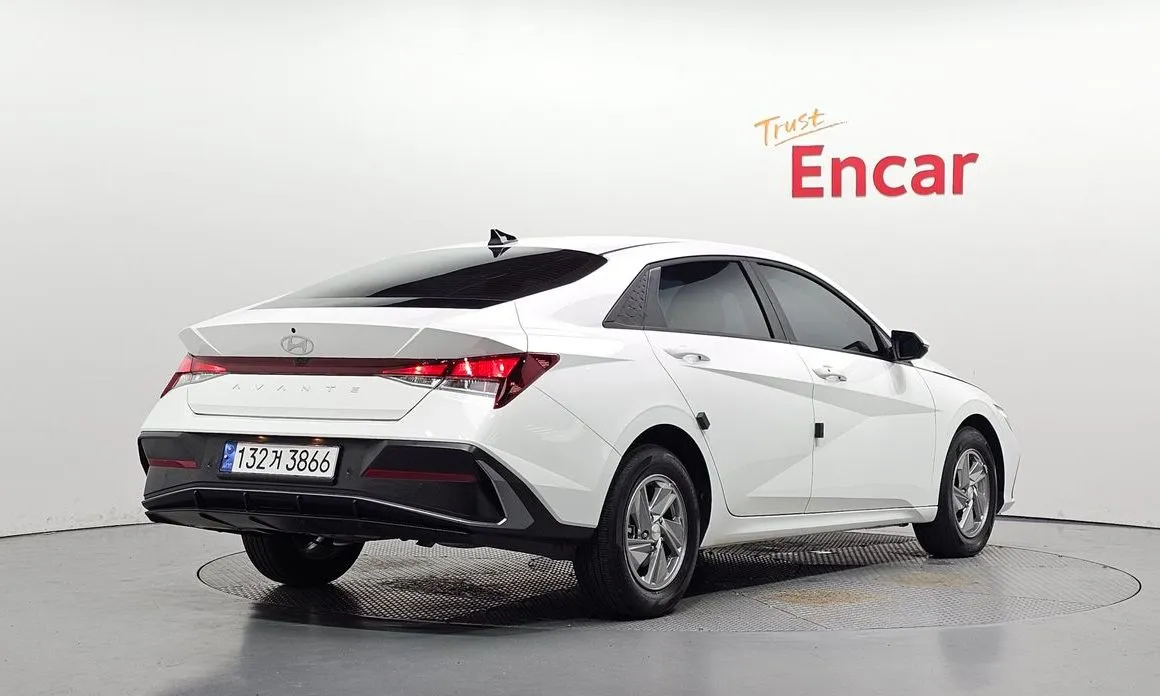 Hyundai AVANTE — фото 7
