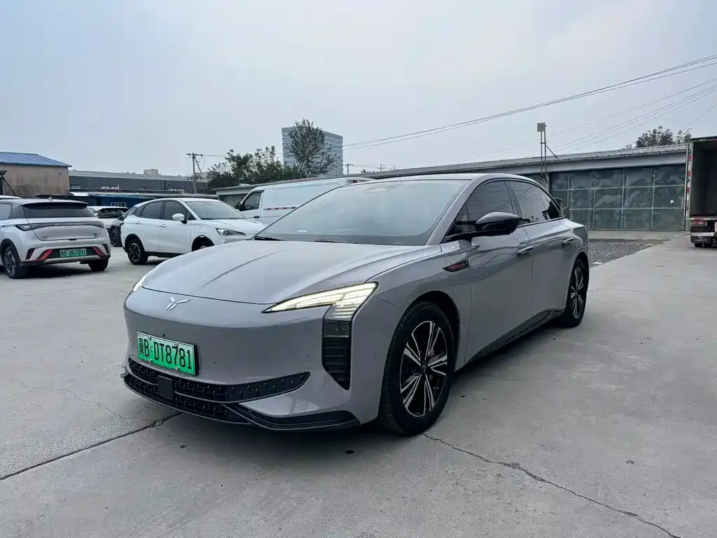 Hongqi EH7 — фото 1