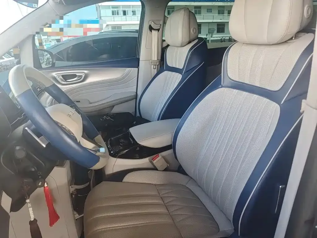 Roewe iMAX8 — фото 8