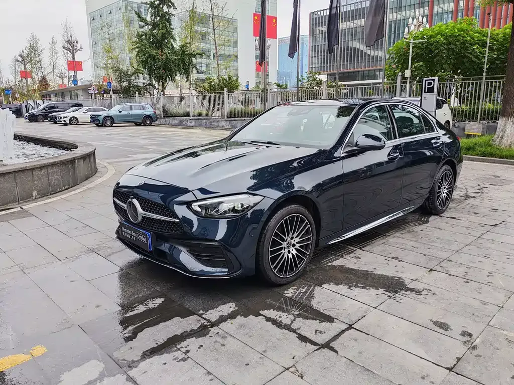 Mercedes-Benz C-Class — фото 1