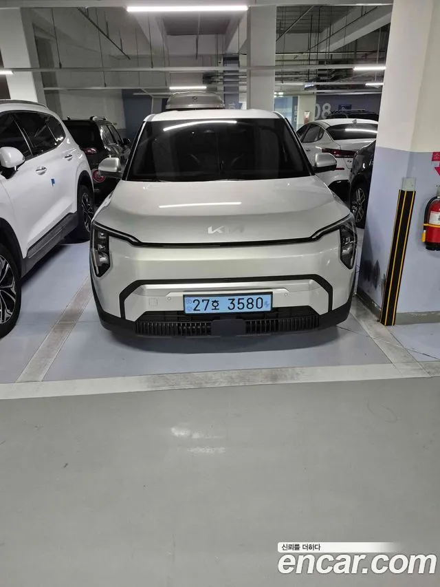 Kia EV3 — фото 1