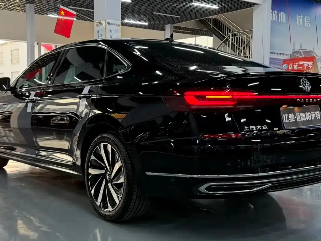 Volkswagen Passat — фото 3