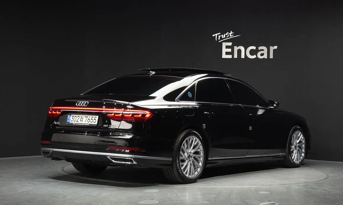 Audi A8 — фото 4