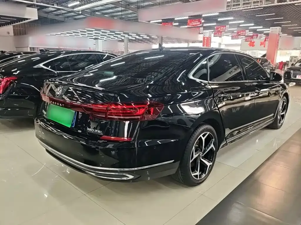 Volkswagen Passat — фото 4