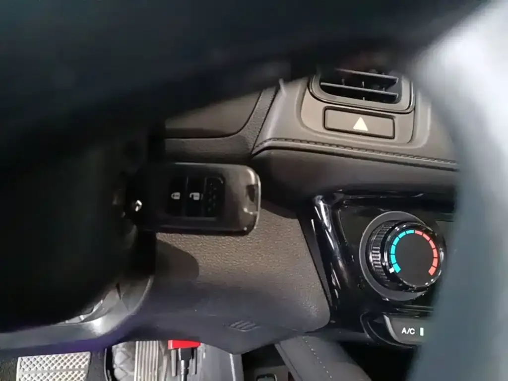 Honda Vezel — фото 8