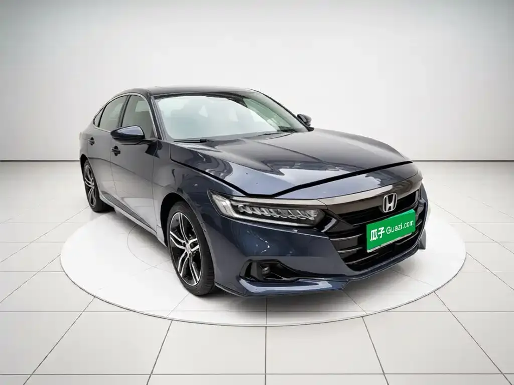 Honda Accord — фото 8