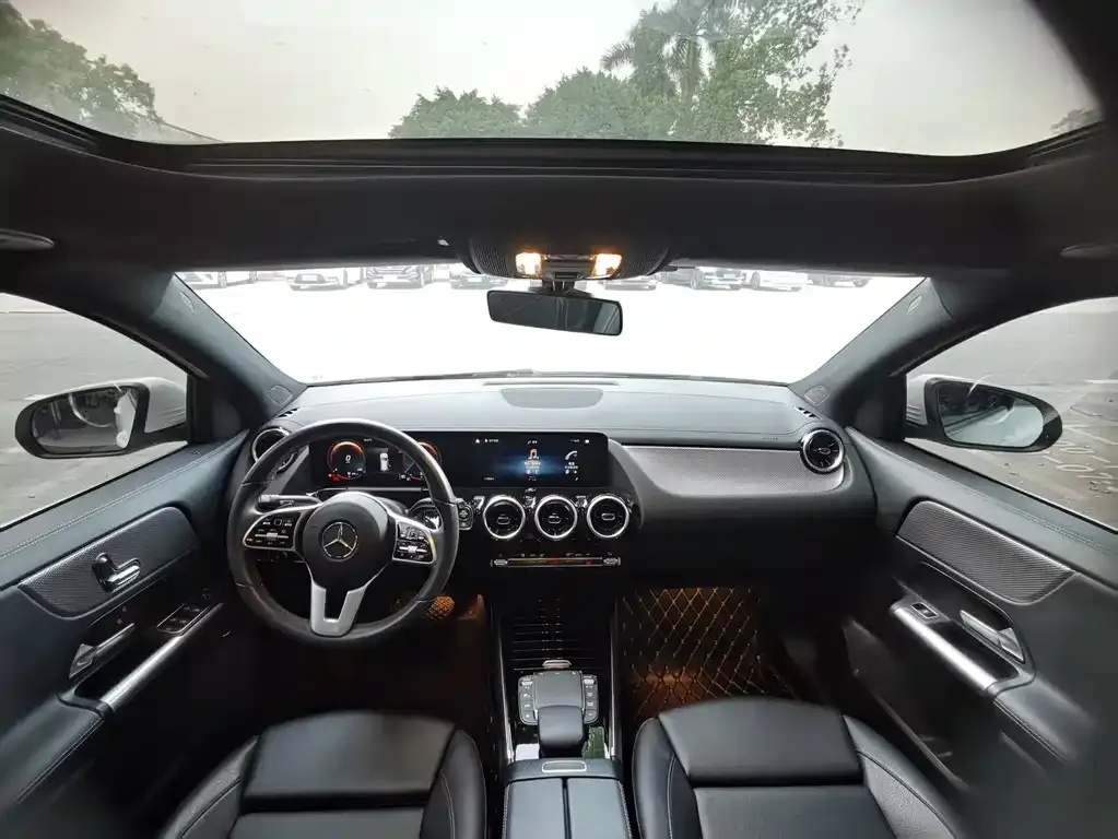 Mercedes-Benz GLA — фото 9
