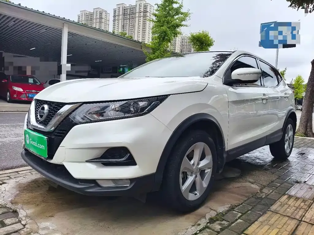 Nissan Qashqai — фото 4