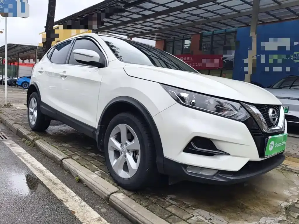 Nissan Qashqai — фото 2