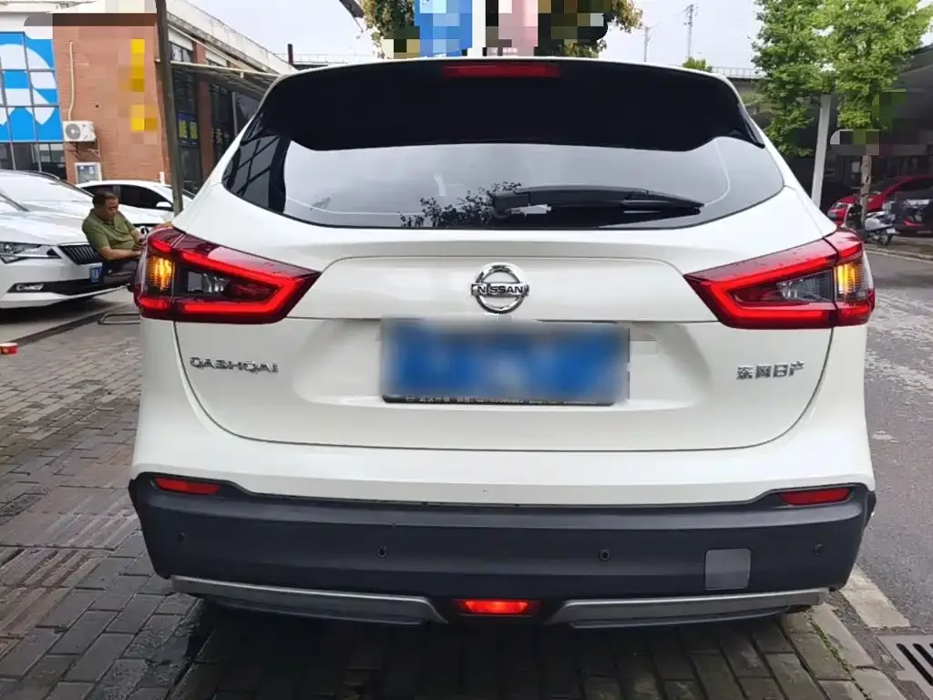 Nissan Qashqai — фото 3