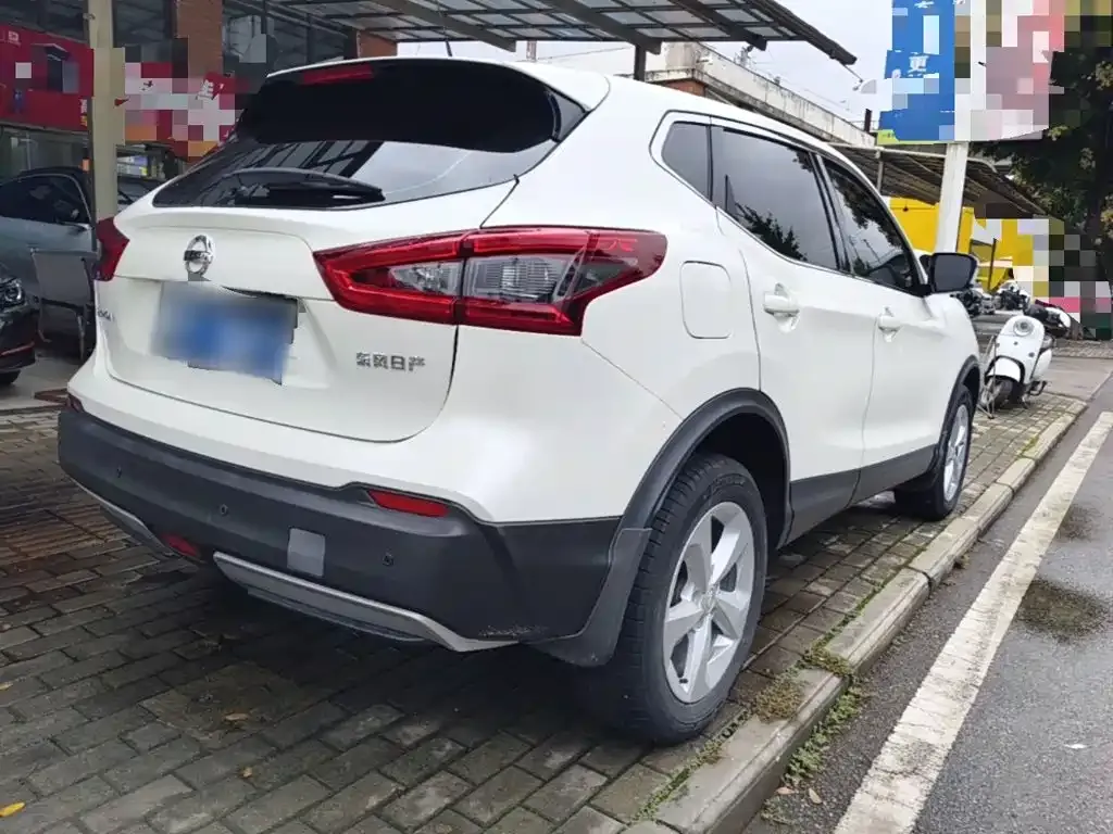 Nissan Qashqai — фото 5