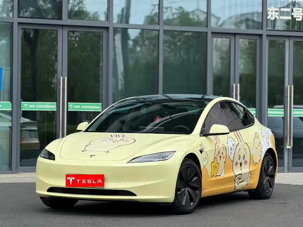 Tesla Model 3 — фото 1