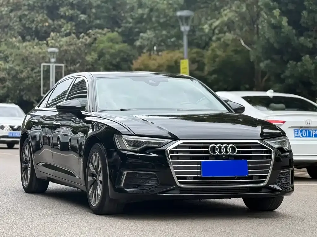 Audi A6L — фото 6