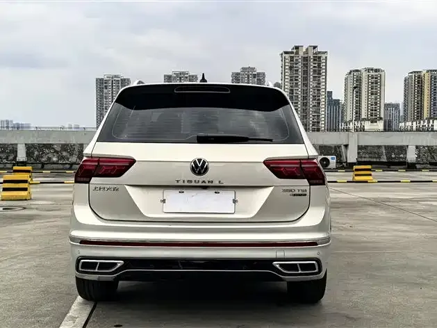 Volkswagen Tiguan L — фото 7