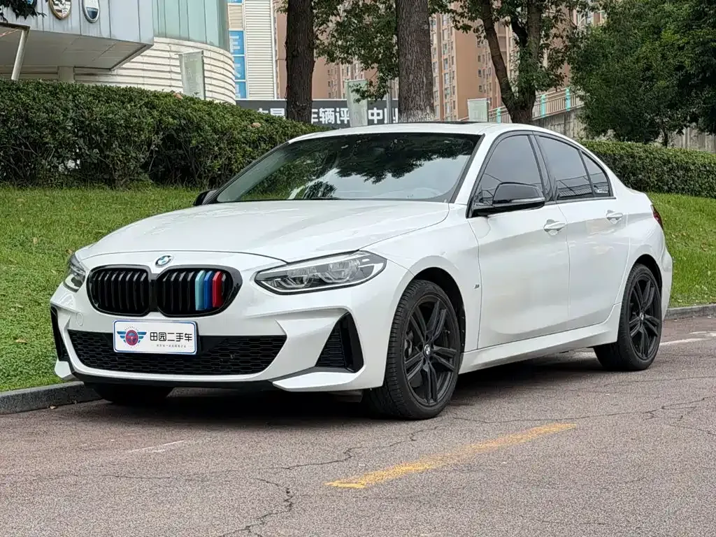 BMW 1 Series — фото 1