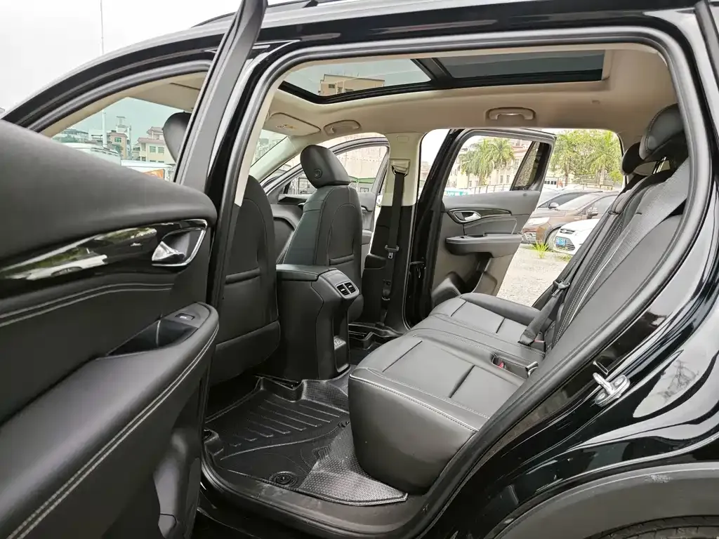 Buick Envision Plus — фото 3
