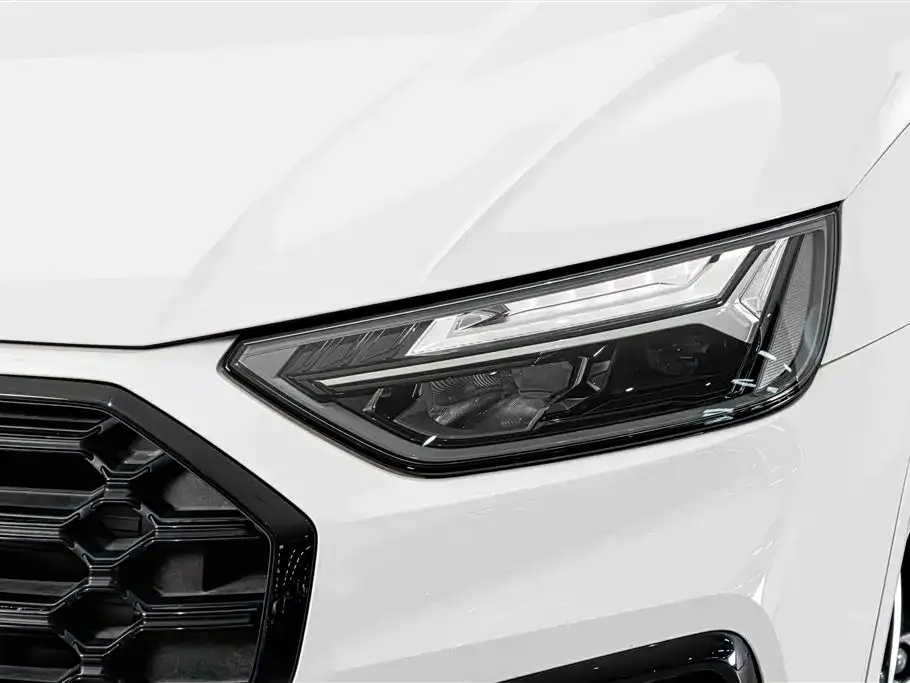 Audi Q5L — фото 2