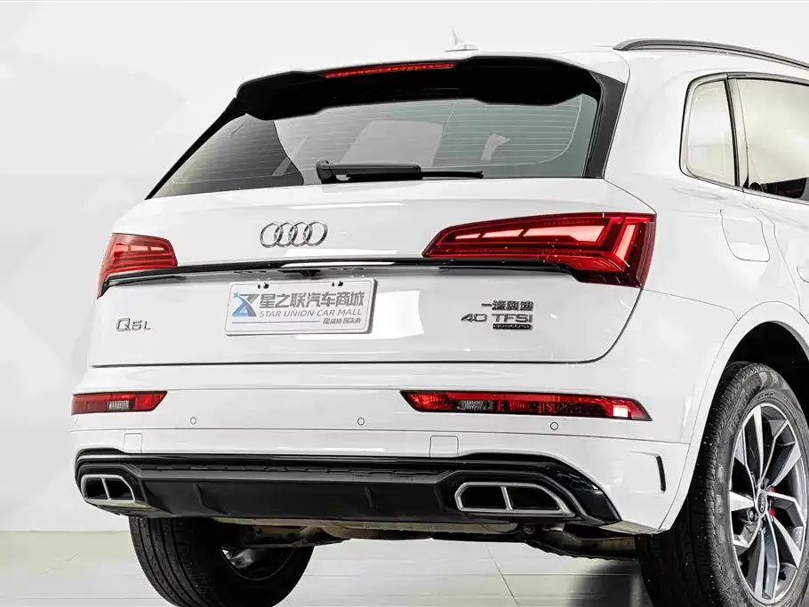Audi Q5L — фото 4