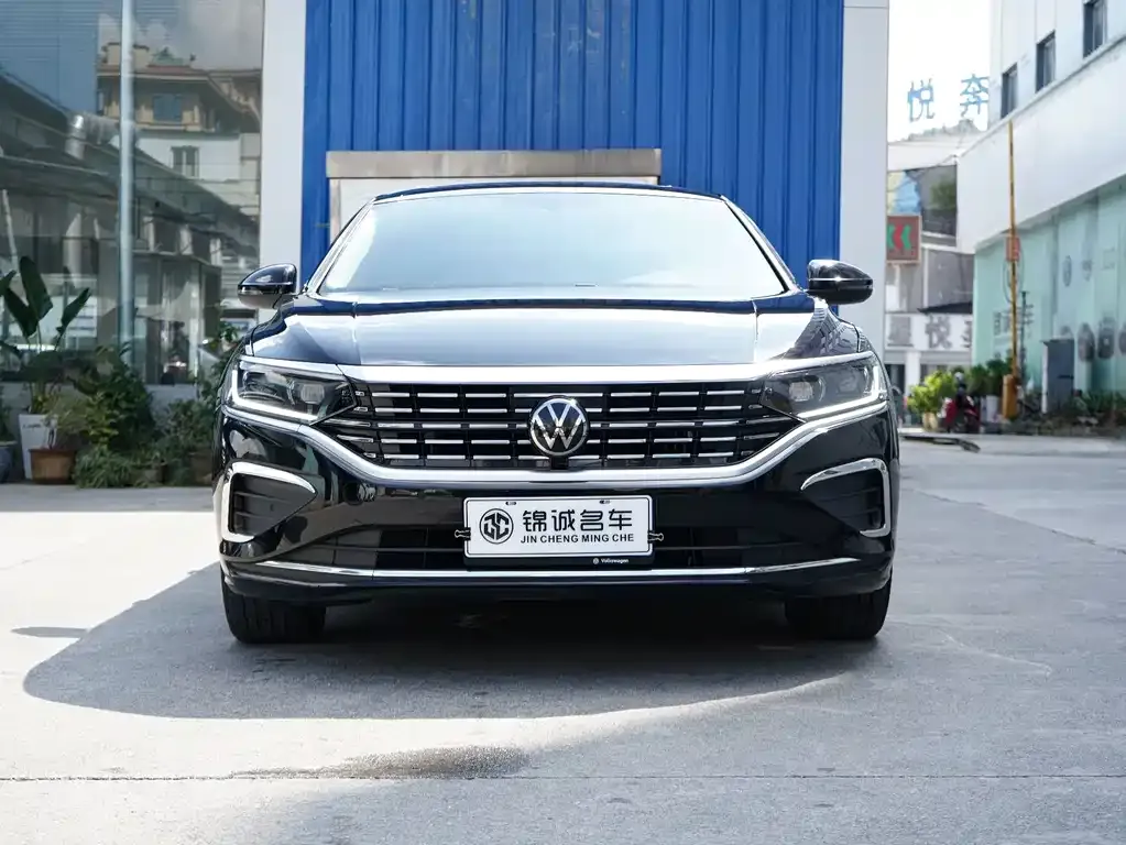 Volkswagen Passat — фото 9