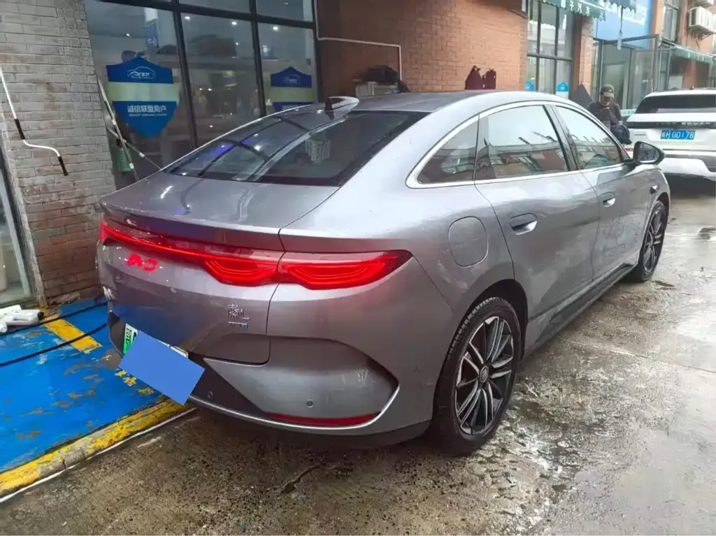 BYD Qin L — фото 2